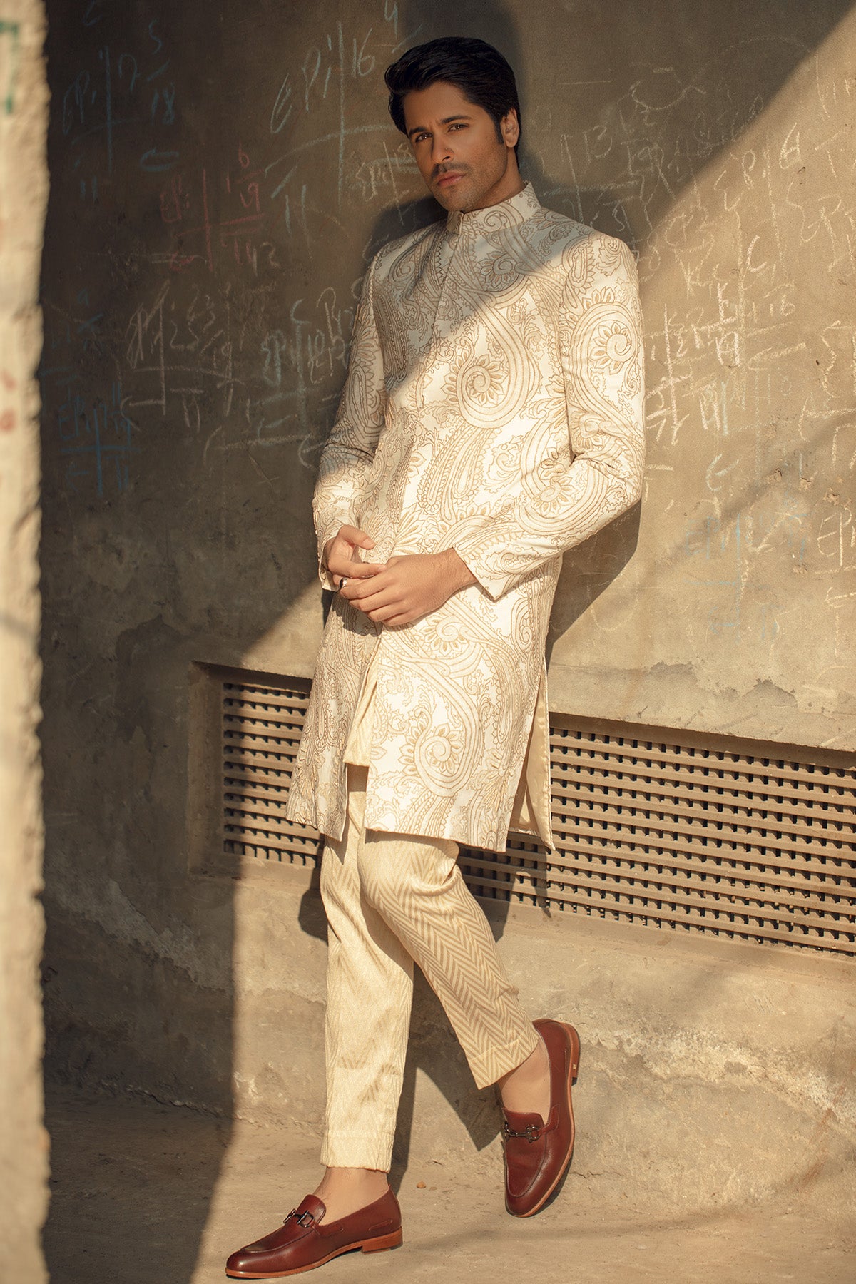 Sherwani - SH04BE001